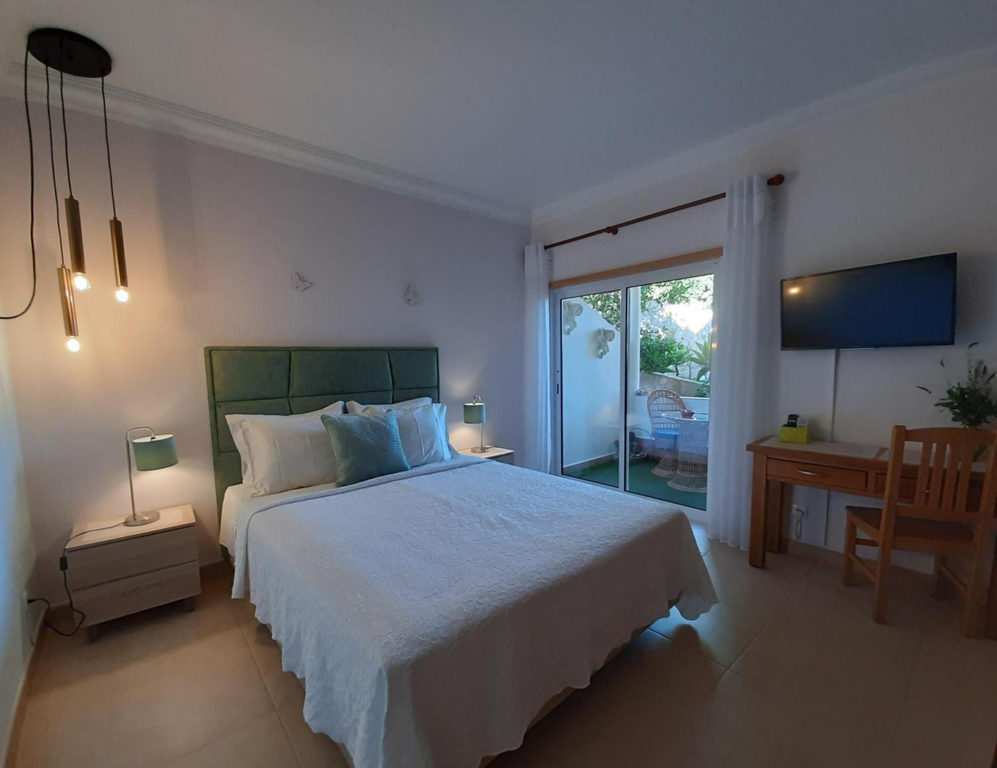 Lucie Lime Guesthouse Praia Da Luz Exterior foto